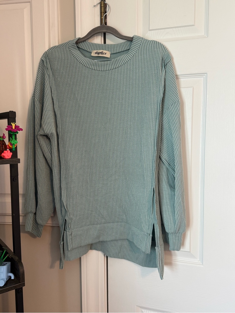 Haptics by Holly Harper Medium Sage Green Striped Ribbed Tunic Sweater Top